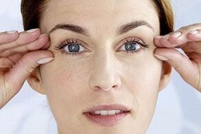 urut salaku métode rejuvenating kulit sabudeureun panon